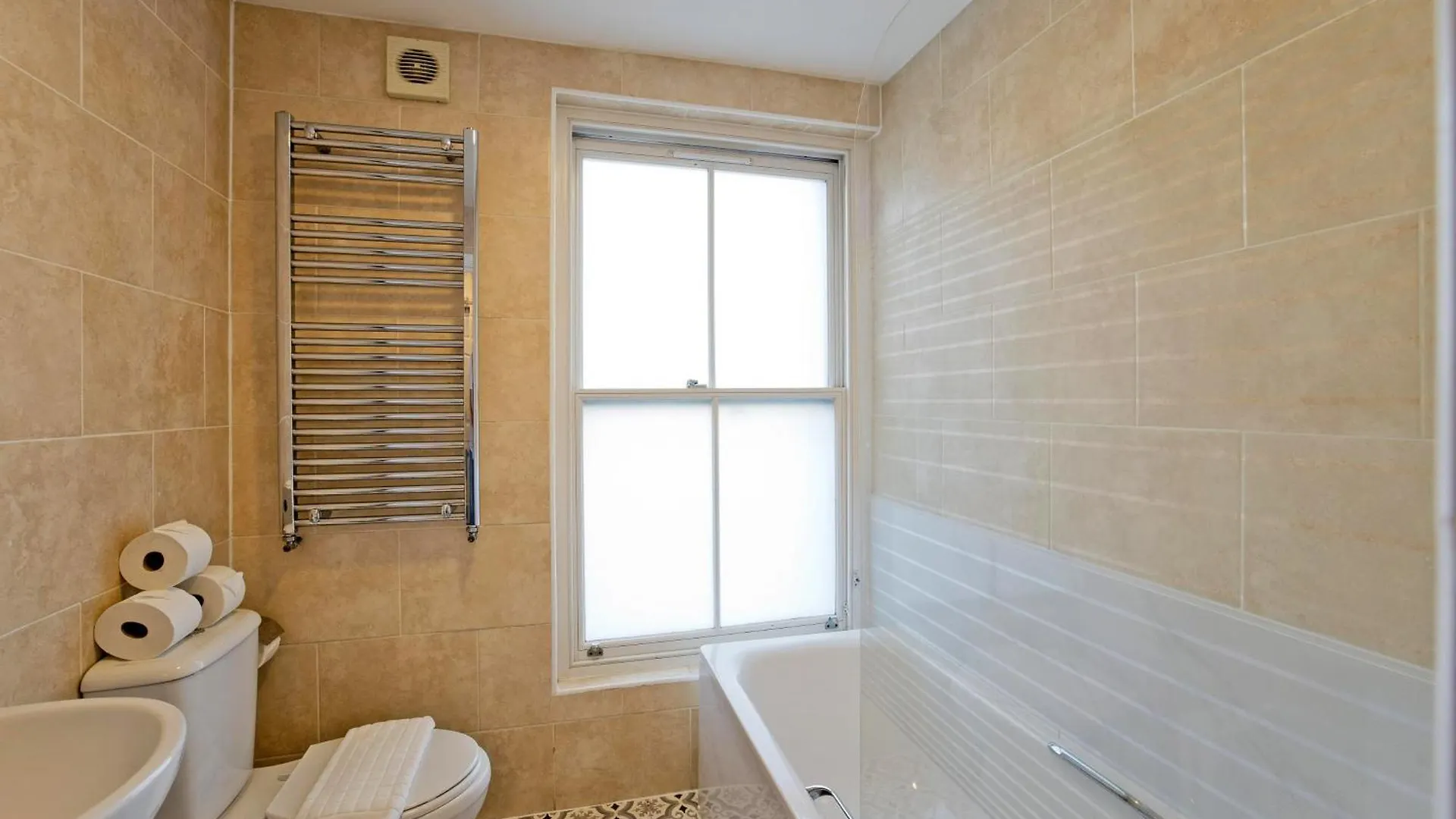 Imperial Whitechapel Apartments London 0*,